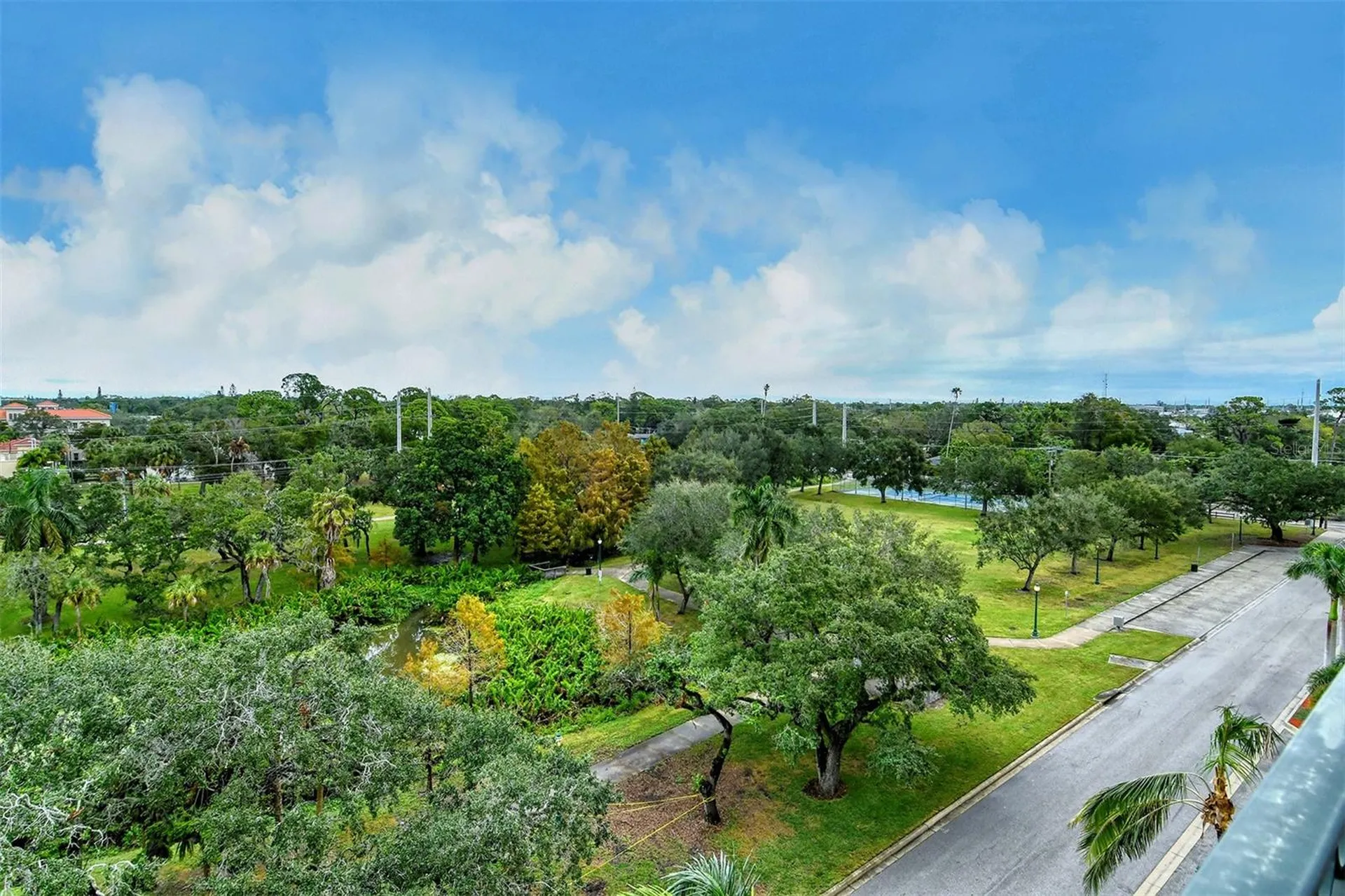 1064 N Tamiami Trail Sarasota FL 34236