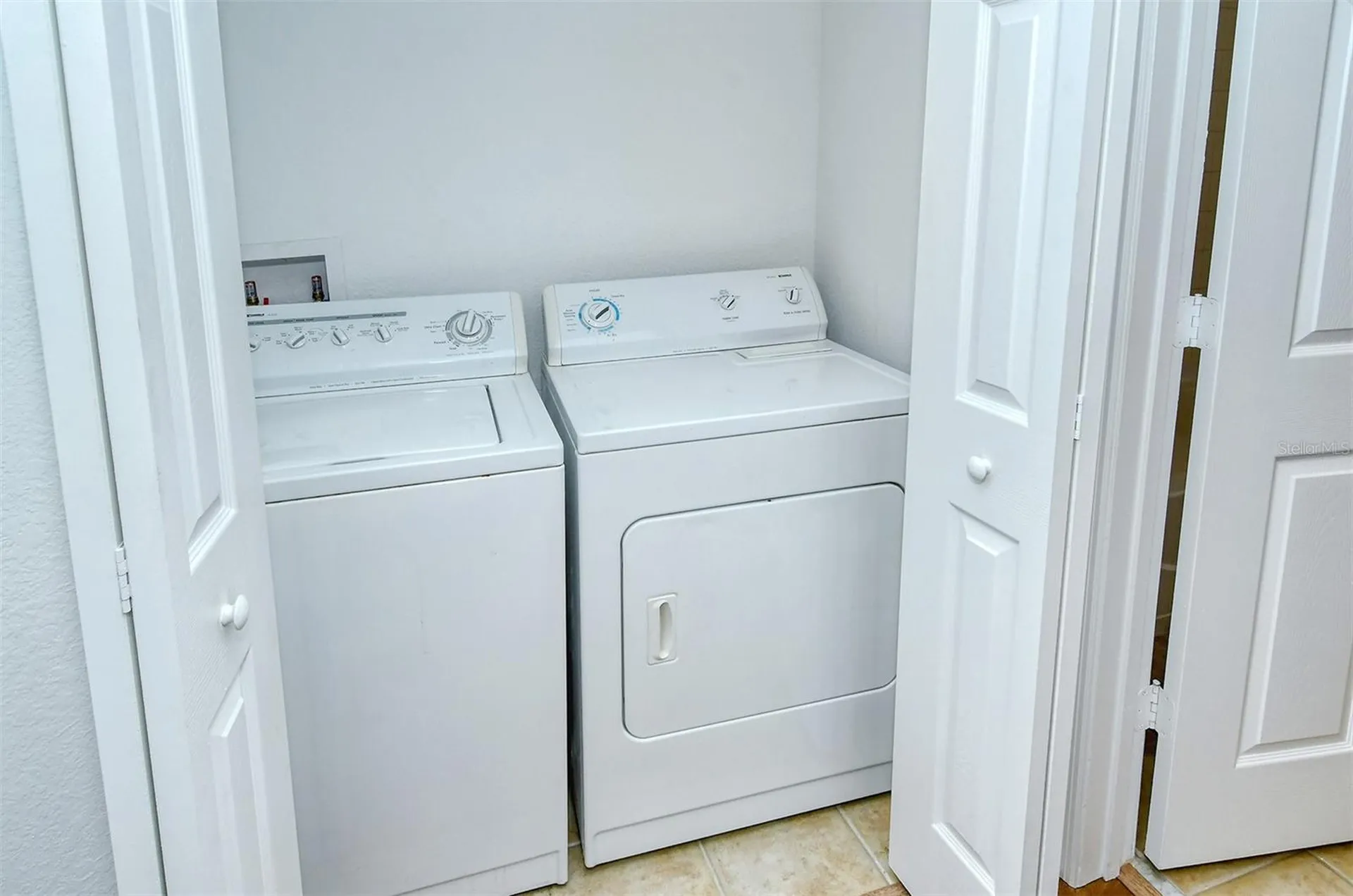 1064 N Tamiami Trail Sarasota FL 34236