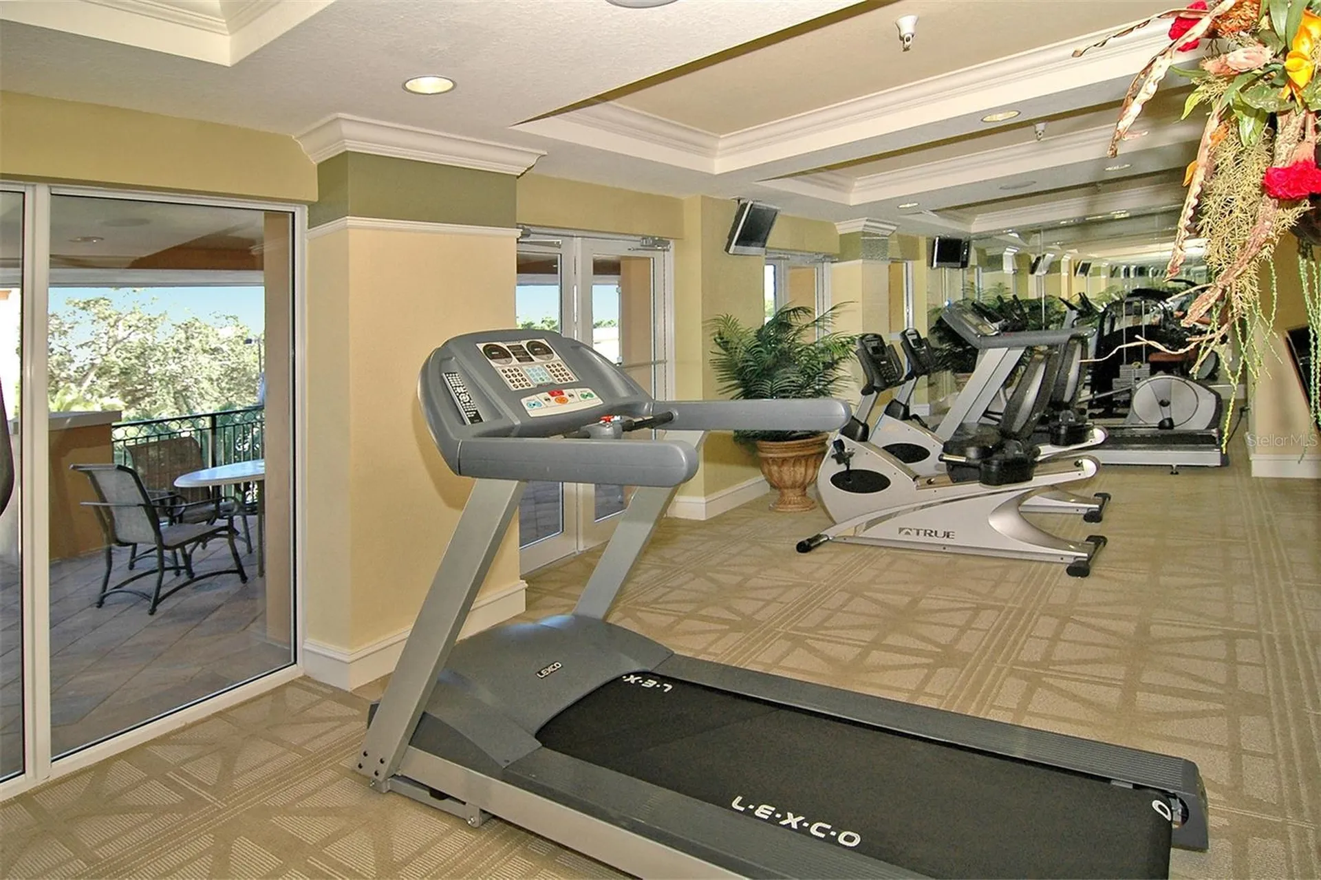 1064 N Tamiami Trail Sarasota FL 34236