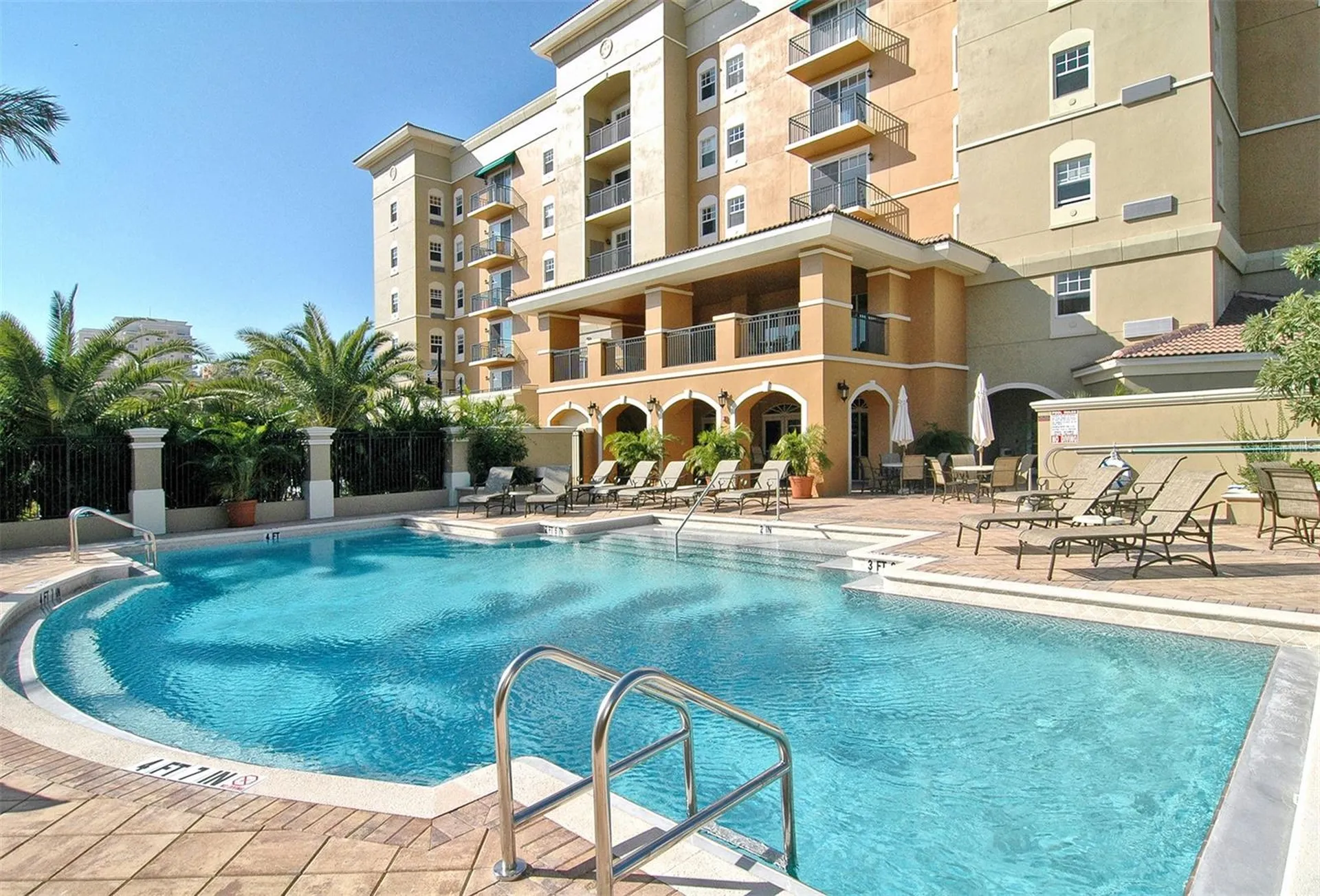 1064 N Tamiami Trail Sarasota FL 34236