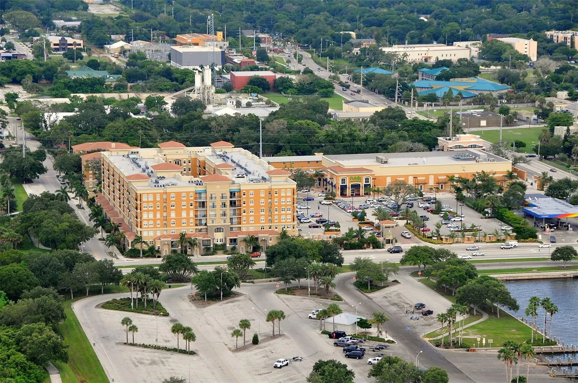 1064 N Tamiami Trail Sarasota FL 34236
