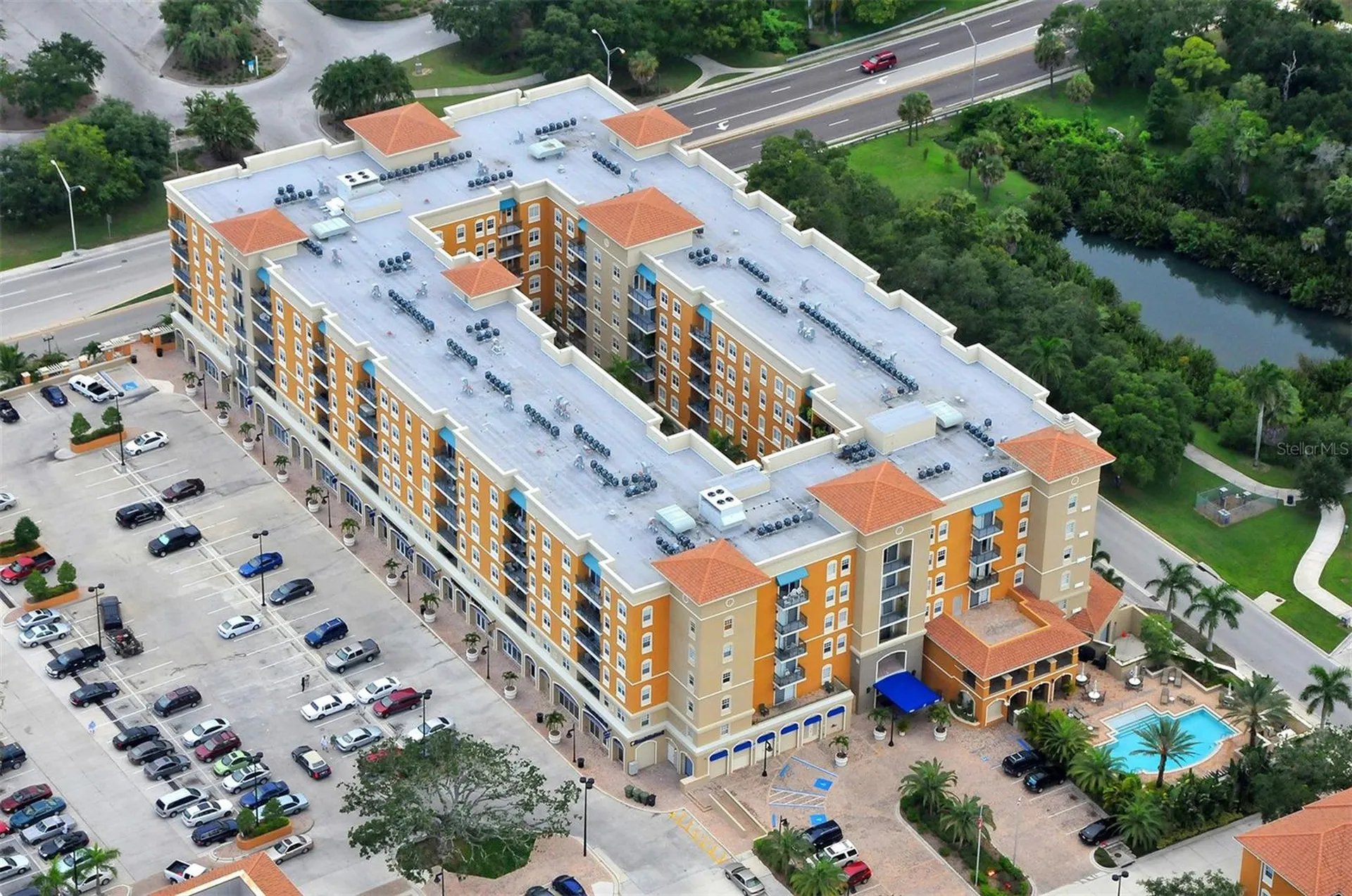 1064 N Tamiami Trail Sarasota FL 34236