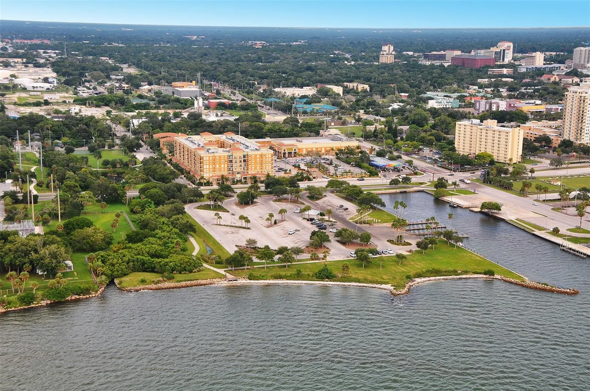 1064 N Tamiami Trail Sarasota FL 34236