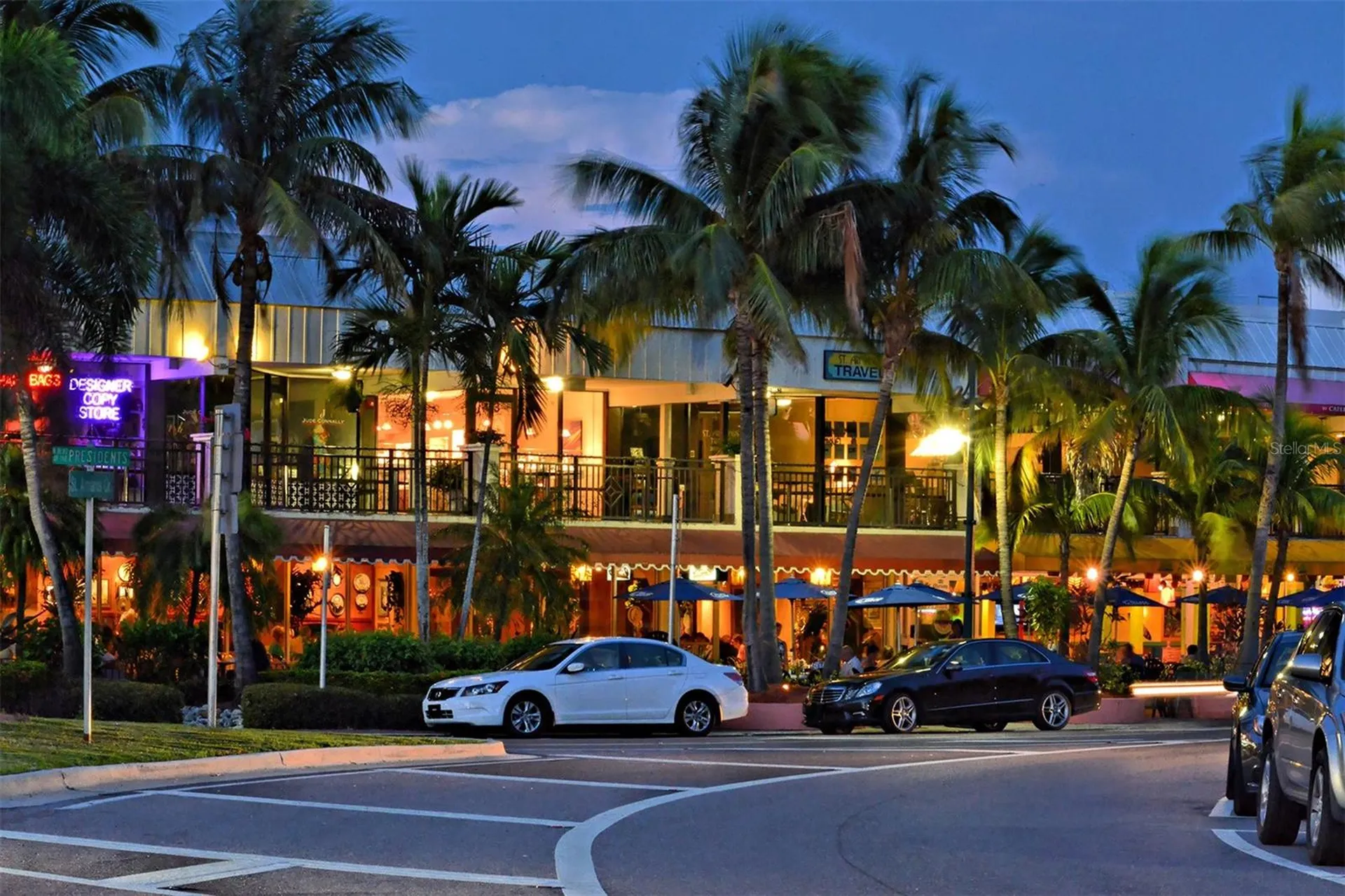 1064 N Tamiami Trail Sarasota FL 34236