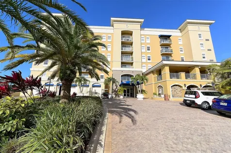 1064 N Tamiami Trail Sarasota FL 34236