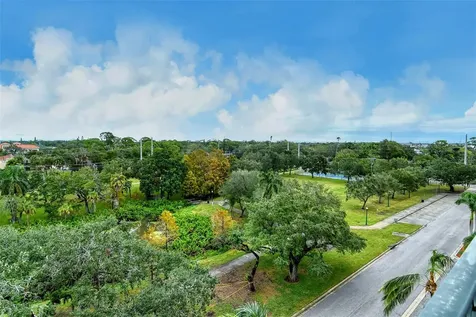 1064 N Tamiami Trail Sarasota FL 34236
