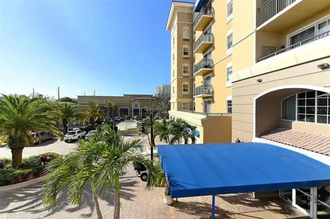 1064 N Tamiami Trail Sarasota FL 34236