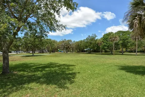 1064 N Tamiami Trail Sarasota FL 34236