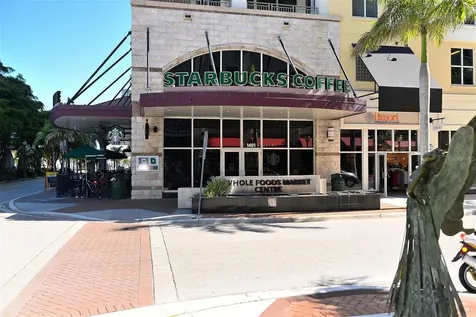 1064 N Tamiami Trail Sarasota FL 34236