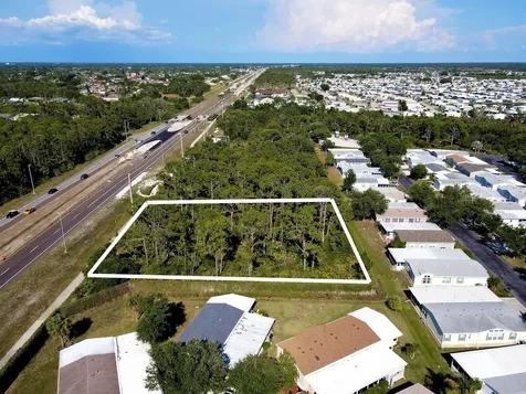 Lots 1-4 Tamiami Trail North Port FL 34287
