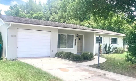 1212 Pilgrim Avenue Deltona FL 32725