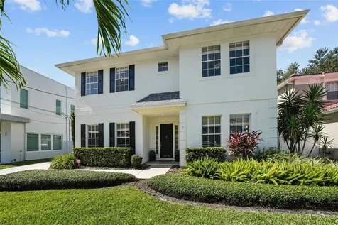 3212 W Lawn Avenue Tampa FL 33611