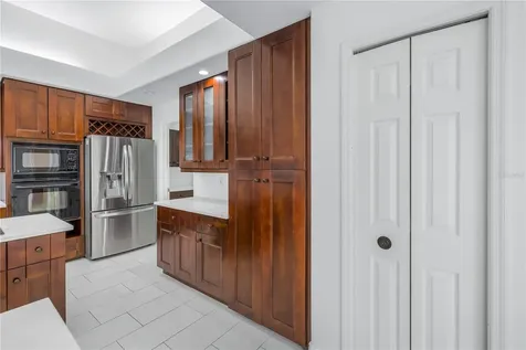 908 Lake Placido Court NE St Petersburg FL 33703