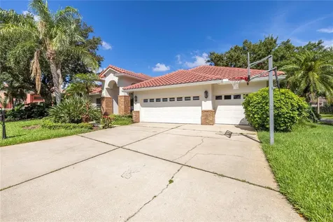 908 Lake Placido Court NE St Petersburg FL 33703