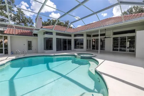 908 Lake Placido Court NE St Petersburg FL 33703