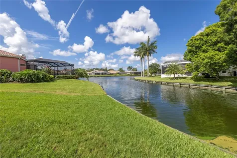 908 Lake Placido Court NE St Petersburg FL 33703