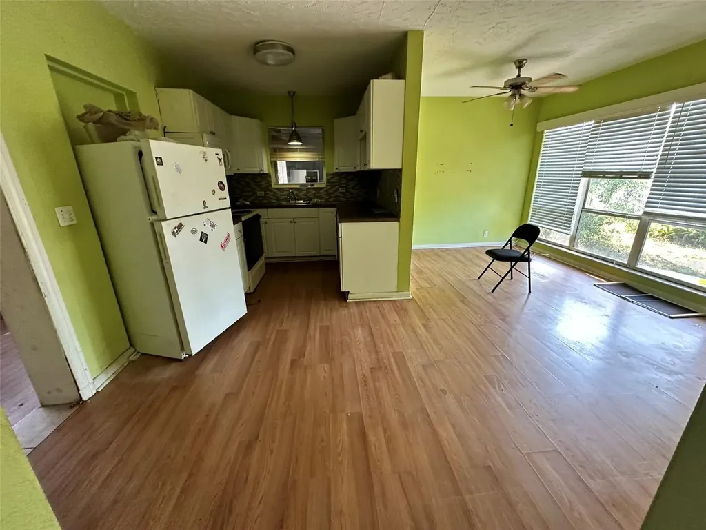 810 40th Avenue NE St Petersburg FL 33703