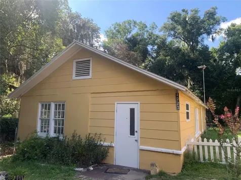 1222 Bonaire Drive Leesburg FL 34748