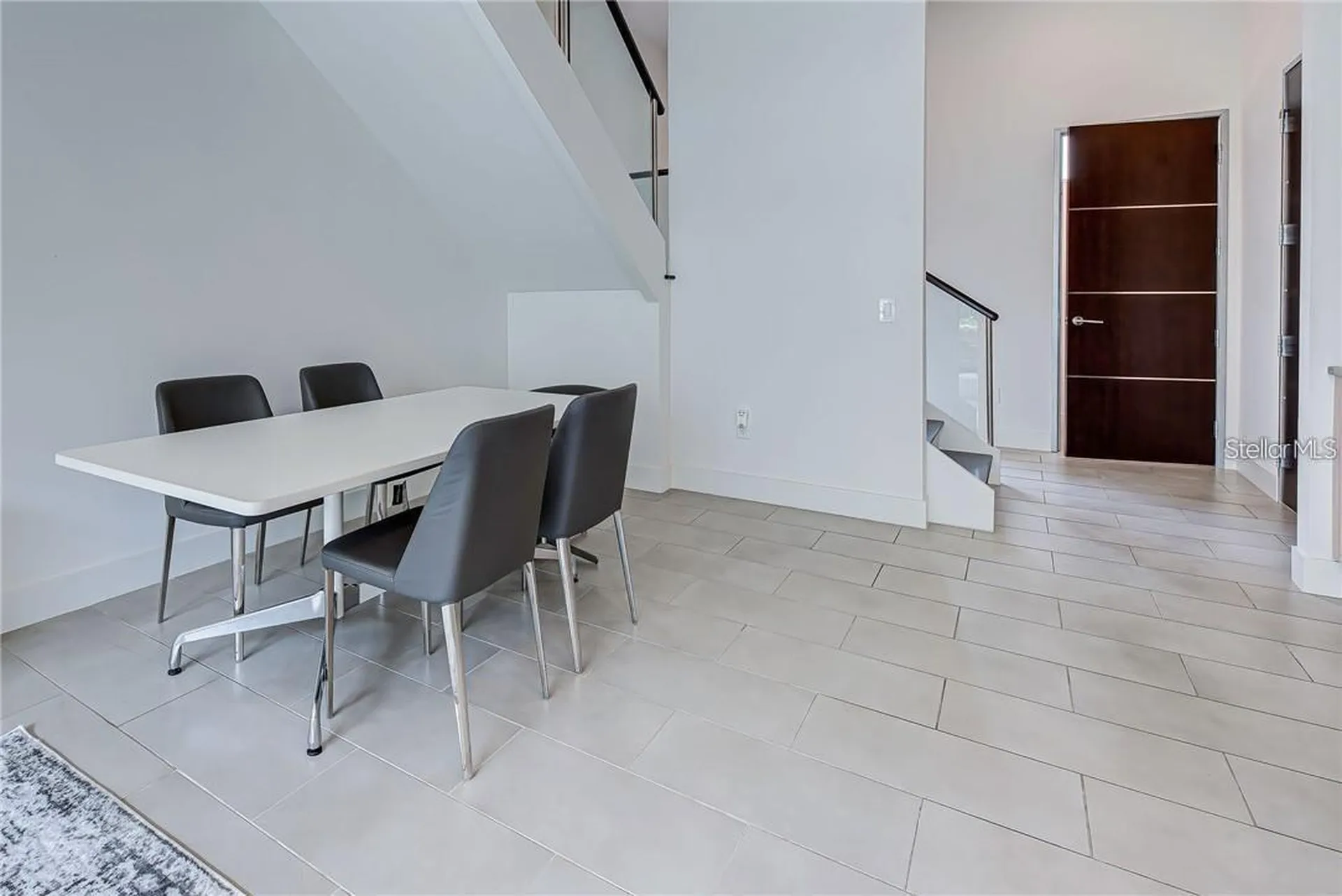 212 Cosmopolitan Court Sarasota FL 34236