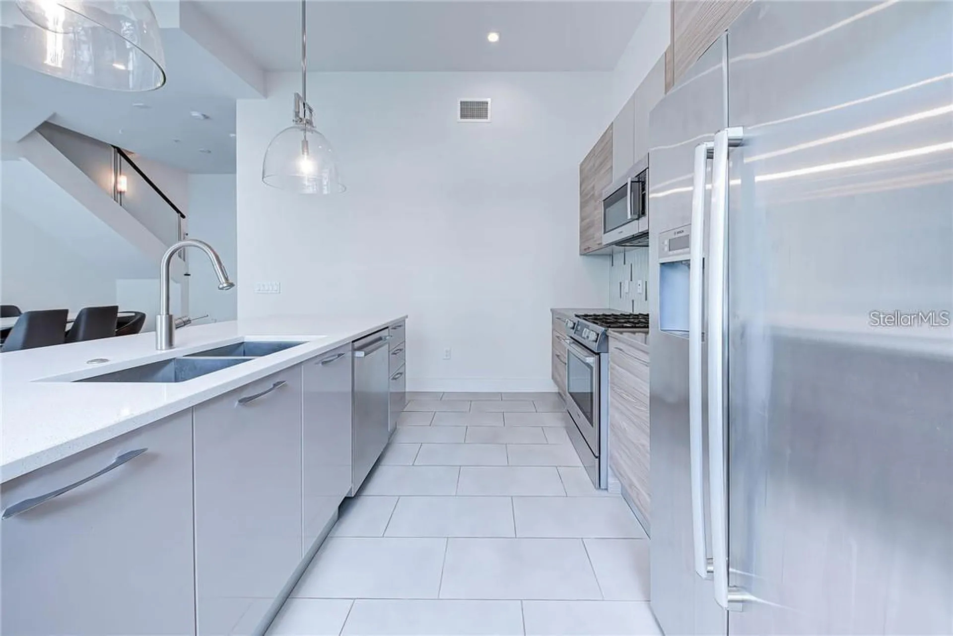 212 Cosmopolitan Court Sarasota FL 34236