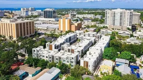 212 Cosmopolitan Court Sarasota FL 34236