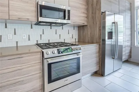 212 Cosmopolitan Court Sarasota FL 34236