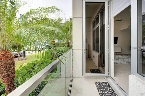212 Cosmopolitan Court Sarasota FL 34236