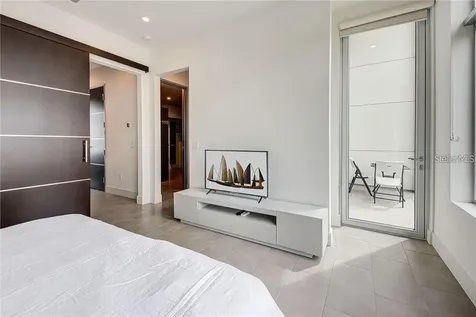 212 Cosmopolitan Court Sarasota FL 34236