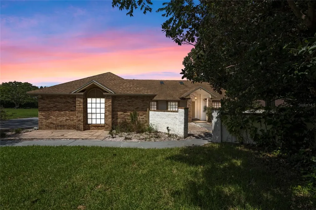 4460 Willow Cove Court Orlando FL 32835