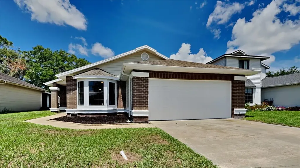 197 N Lake Court Kissimmee FL 34743