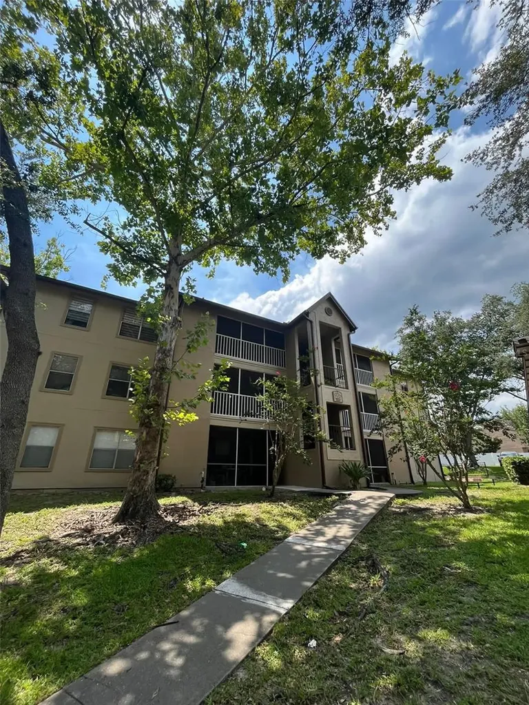 976 Leeward Place Altamonte Springs FL 32714