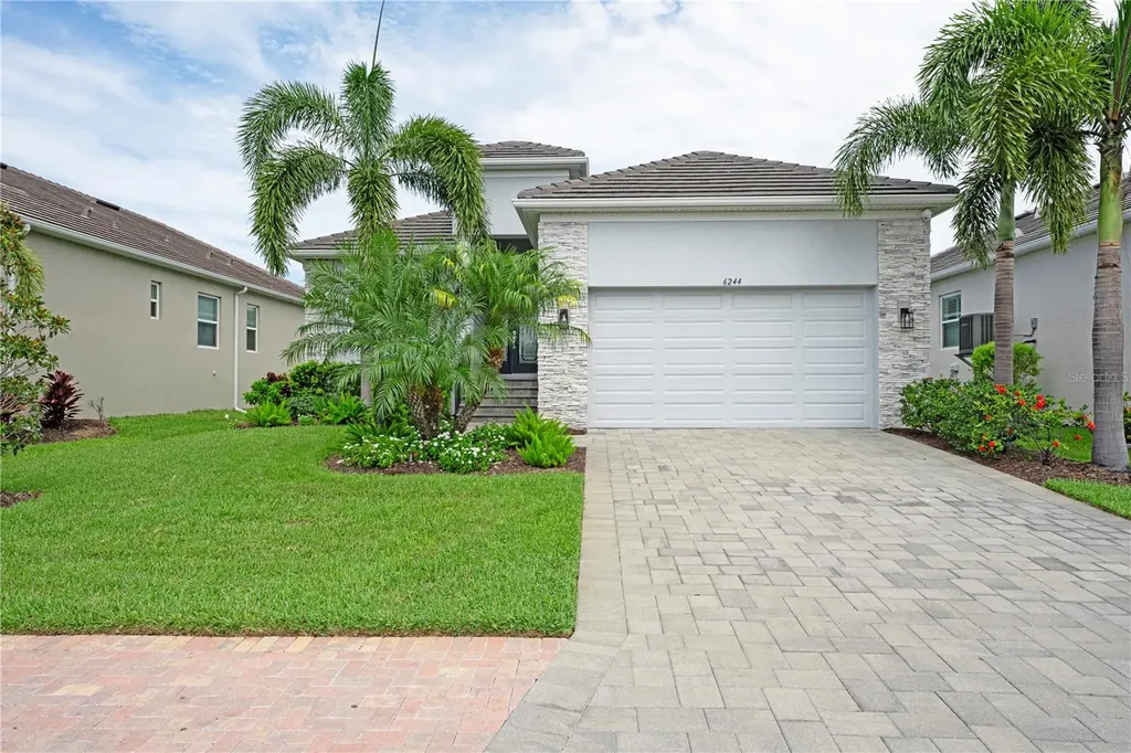 6244 Champions Row Street Bradenton FL 34210