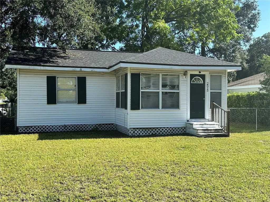 2515 W Comanche Avenue Tampa FL 33614