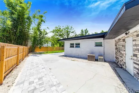 1004 Avenue G NE Winter Haven FL 33881