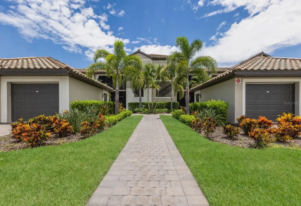 5721 Palmer Circle Bradenton FL 34211