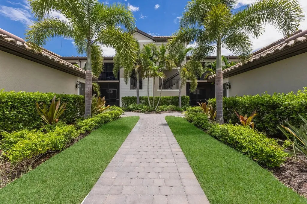5721 Palmer Circle Bradenton FL 34211