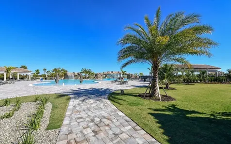 5721 Palmer Circle Bradenton FL 34211