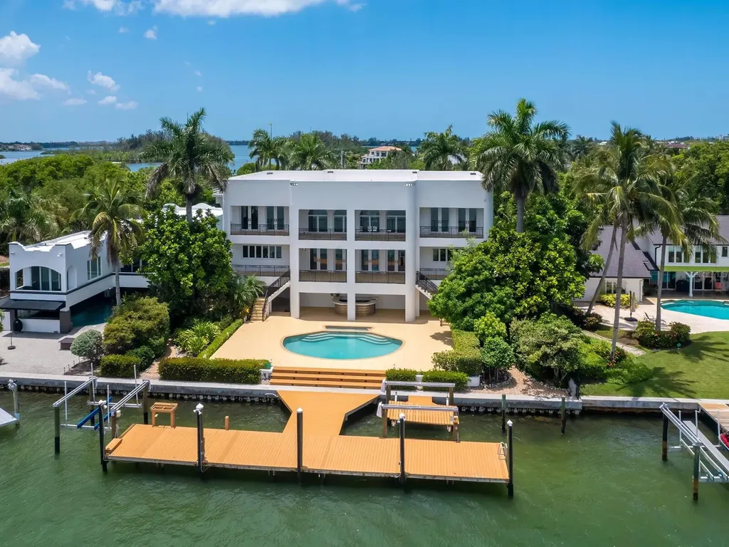 931 Norsota Way Sarasota FL 34242