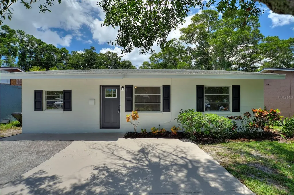 2430 36th Street S St Petersburg FL 33711