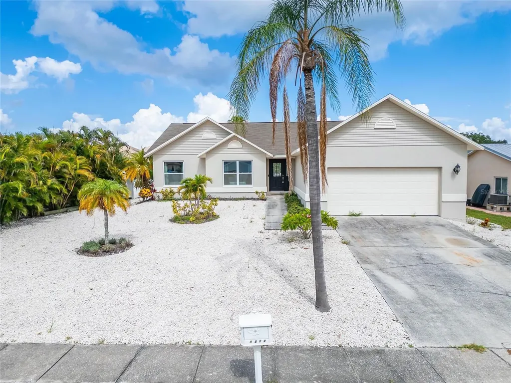6502 Senegal Palm Way Apollo Beach FL 33572
