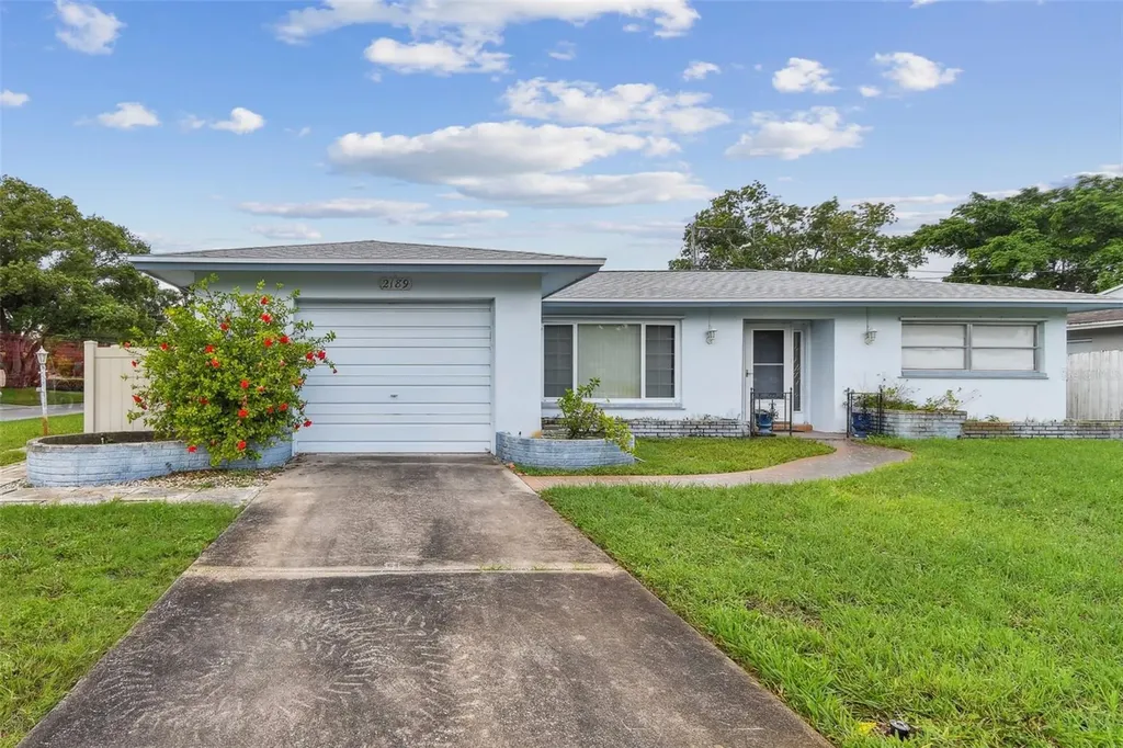 2189 Pine Ridge Drive Clearwater FL 33763