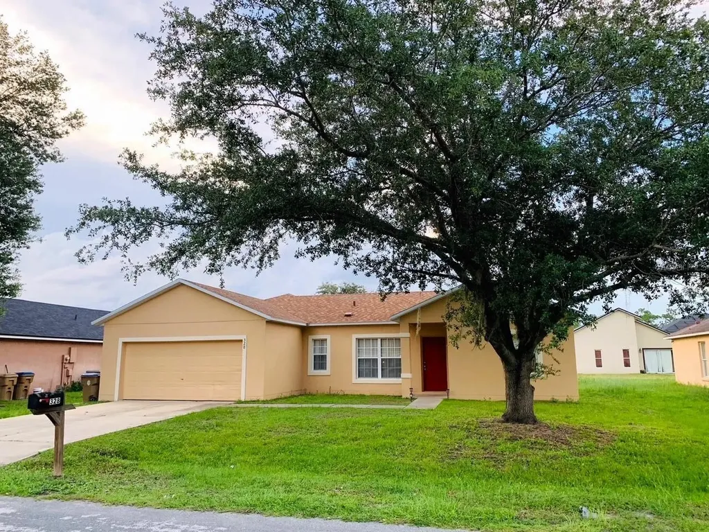 328 Chelmsford Court Kissimmee FL 34758