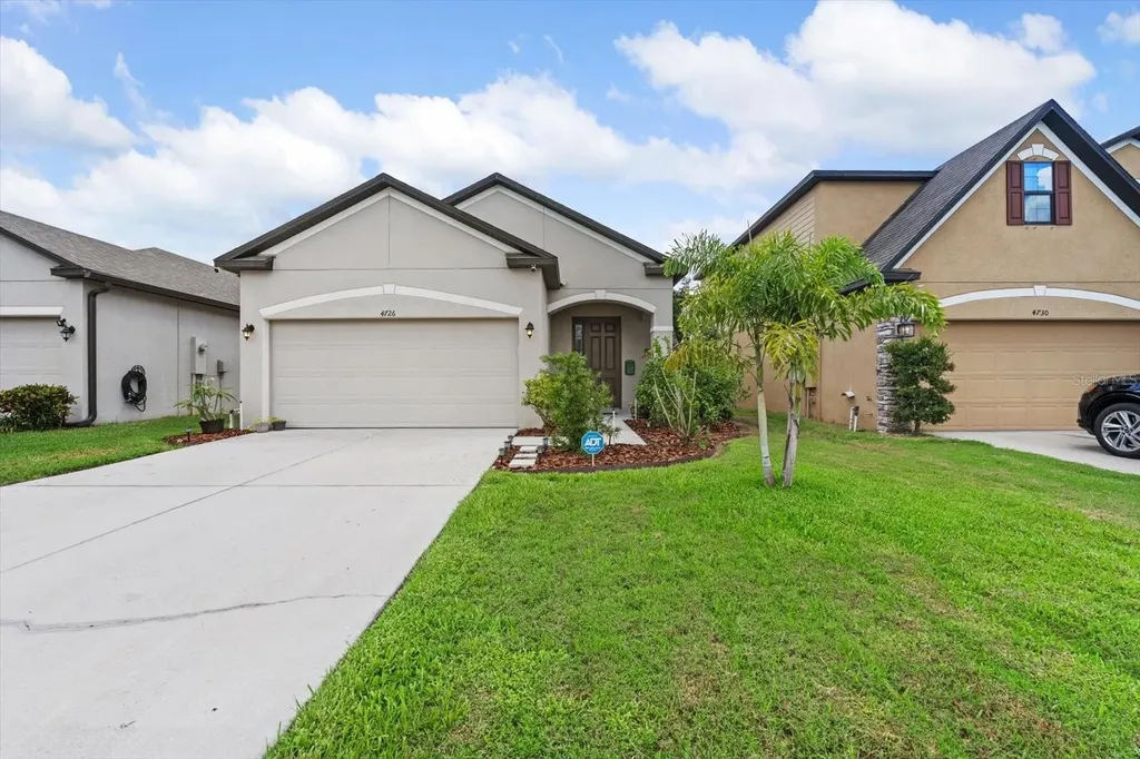 4726 Lindever Lane Palmetto FL 34221