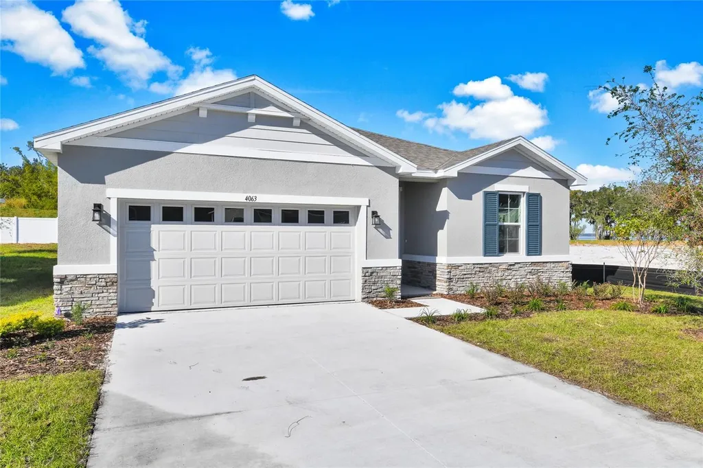 4063 Bannock Avenue Tavares FL 32778