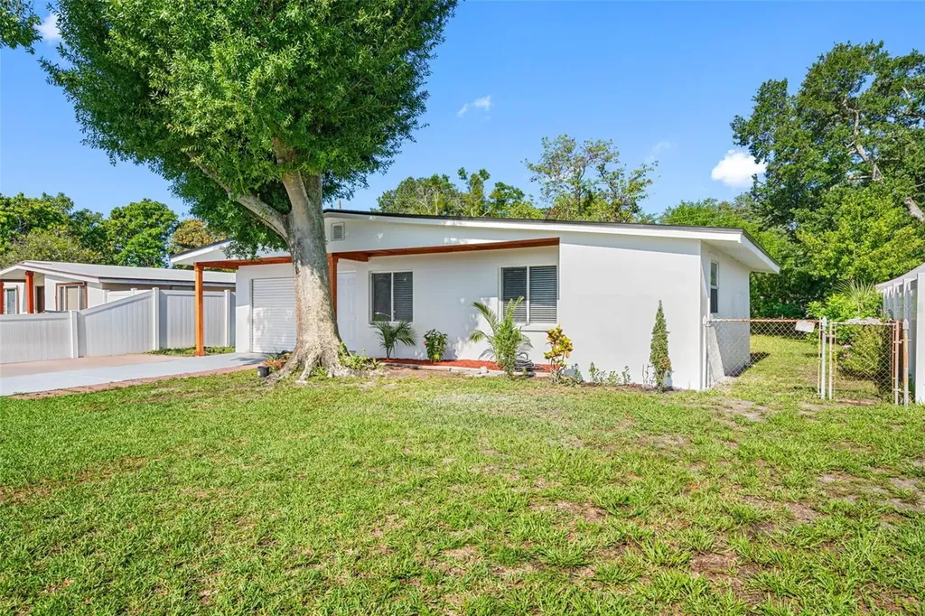 4712 Town N Country Boulevard Tampa FL 33615