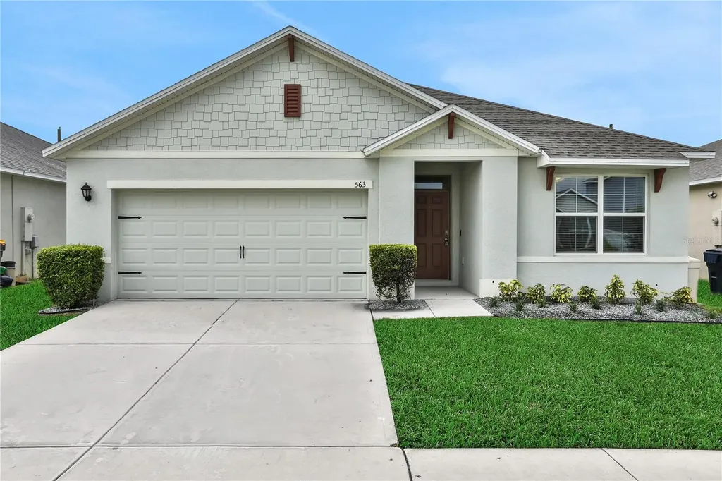 563 Autumn Stream Drive Auburndale FL 33823