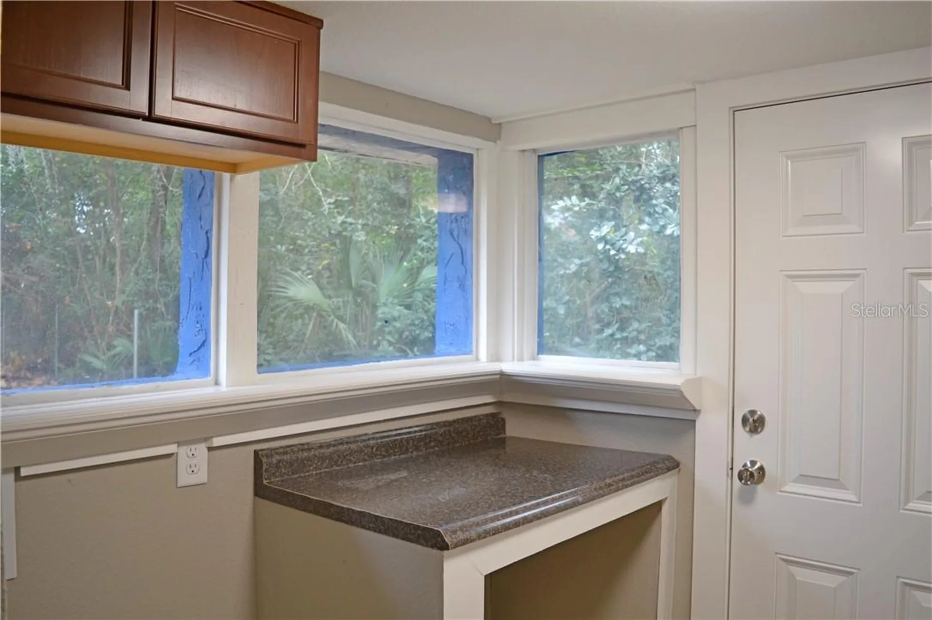 647 S Delaware Avenue Deland FL 32720