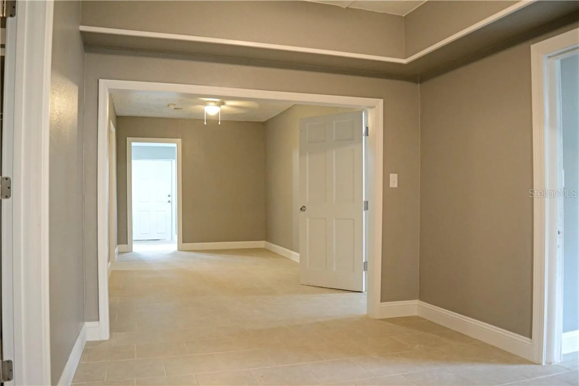 647 S Delaware Avenue Deland FL 32720