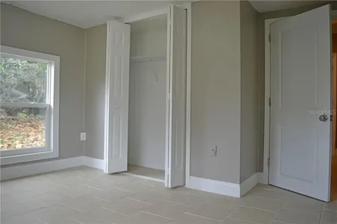 647 S Delaware Avenue Deland FL 32720