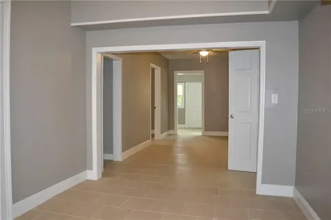647 S Delaware Avenue Deland FL 32720